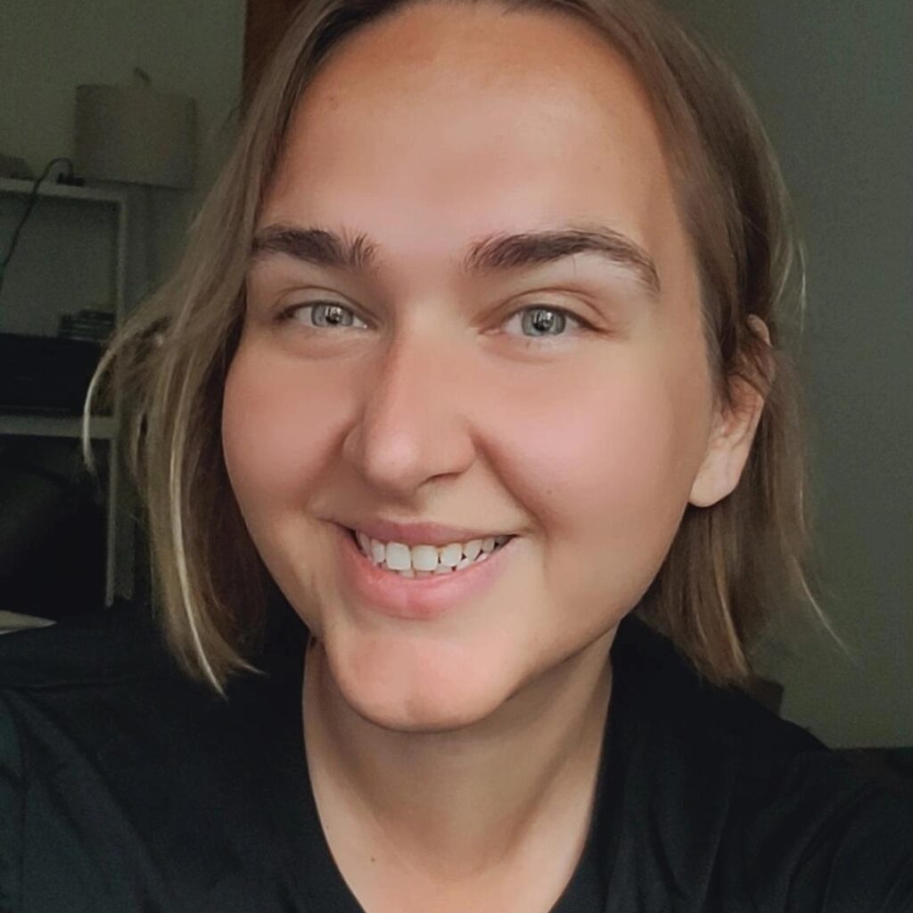 Hajra's Profile